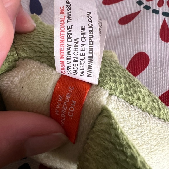 Wild Republic Huggers, Crocodile Plush Toy, Slap Bracelet, Stuffed Animal - Picture 3 of 6